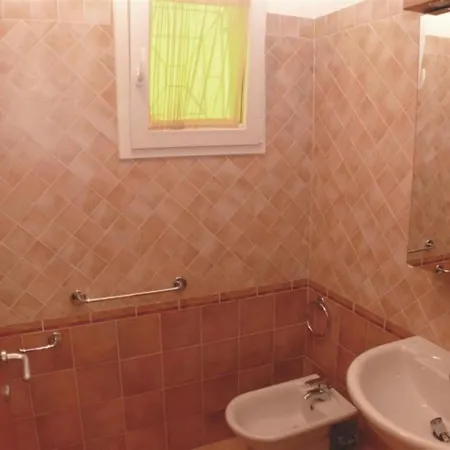 Three-room Flat In A With Shared Pool * بيبيوني